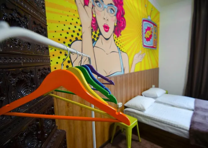 Pop Art Hostel *