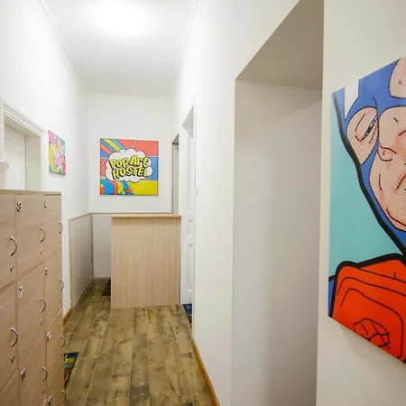 Hostel Pop Art Λβιβ